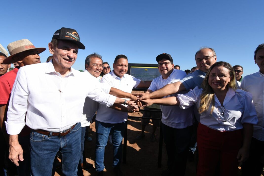 Rafael Fonteles entrega aeródromo de Alvorada do Gurguéia