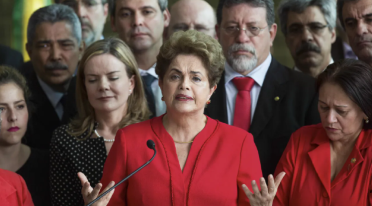 Dilma é eleita 'Mulher Economista 2023' pelos conselhos regionais e federal de economia