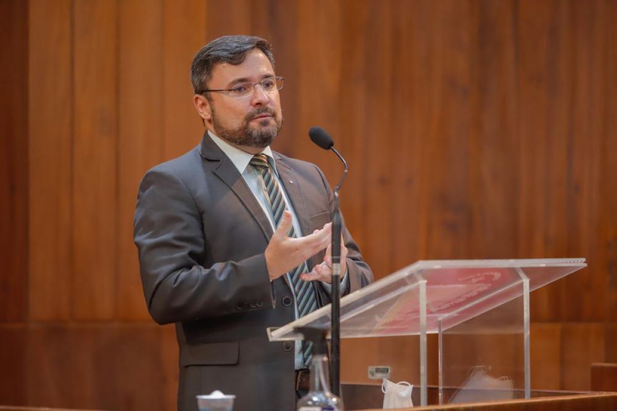 O pré-candidato do PT em Teresina será Fábio Novo