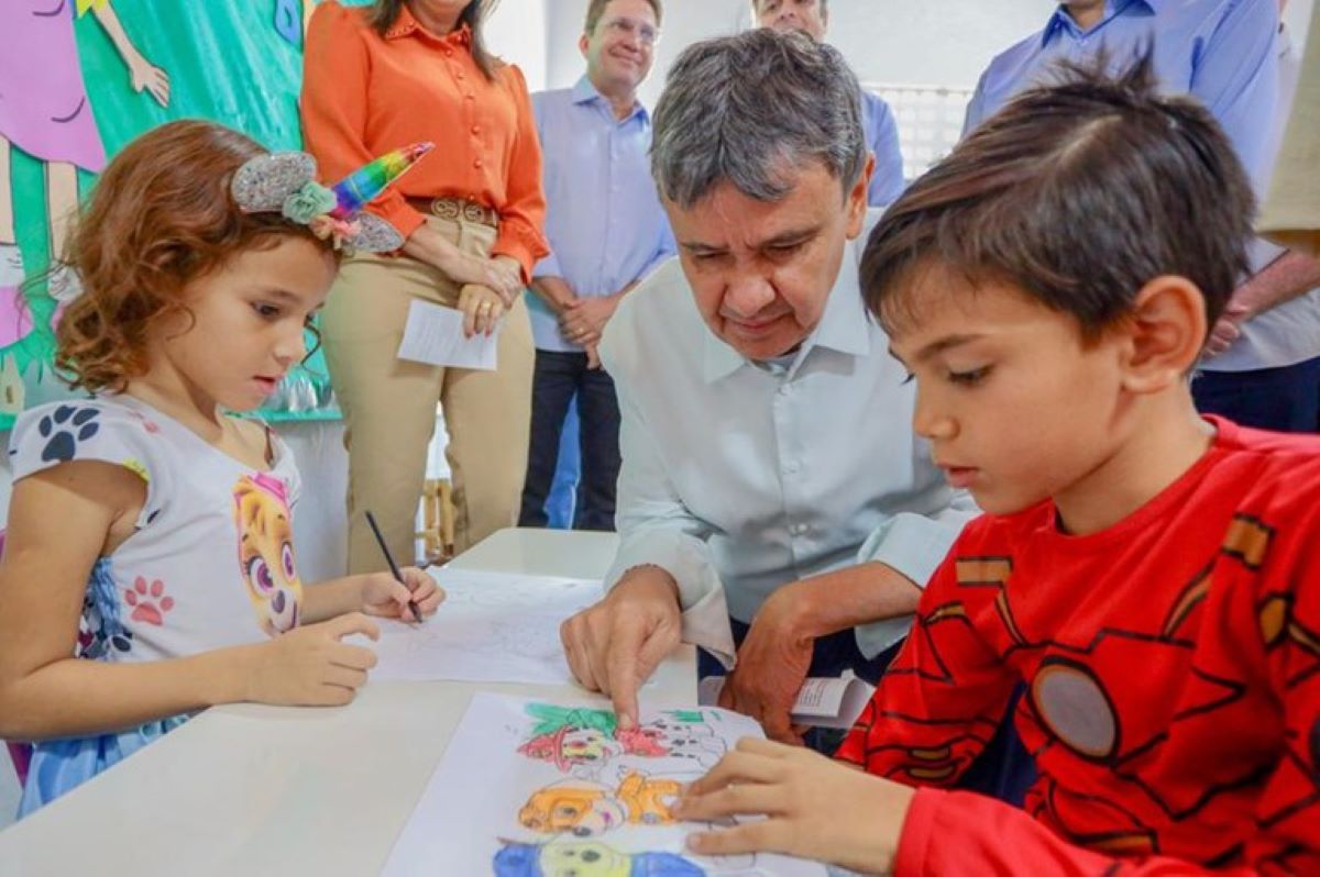 Bolsa Família já destinou mais de R$ 10 bilhões para crianças, adolescentes e gestantes, entre março e agosto