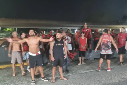 Torcedores driblados