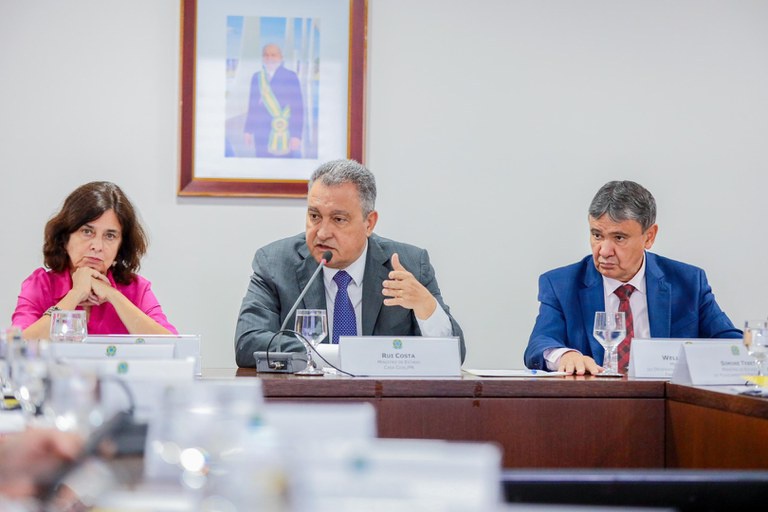 Ministro Wellington Dias participou de reunião na Casa Civil, junto a representantes do Executivo