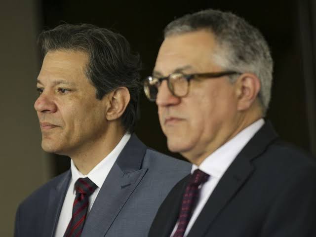 Apoio a Lira: líderes da Câmara cancelam reunião com Haddad e Padilha