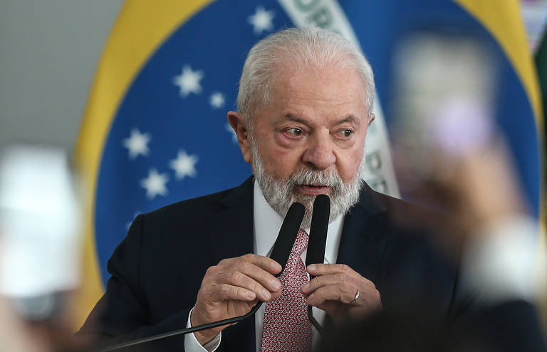 Quaest: 51% aprovam trabalho de Lula e 46% desaprovam
