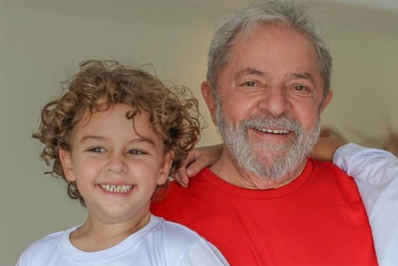 Lula vai inaugurar escola que leva o nome do neto falecido