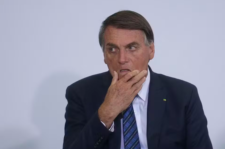 Bolsonaro é indiciado pela PF por fraude em cartão de vacina