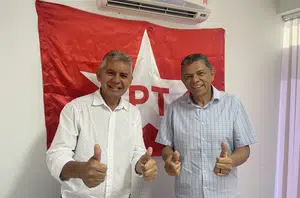 O presidente do PT Piauí, João de Deus, e Paulo Martins (PT)(Reprodução/aline Raquel)