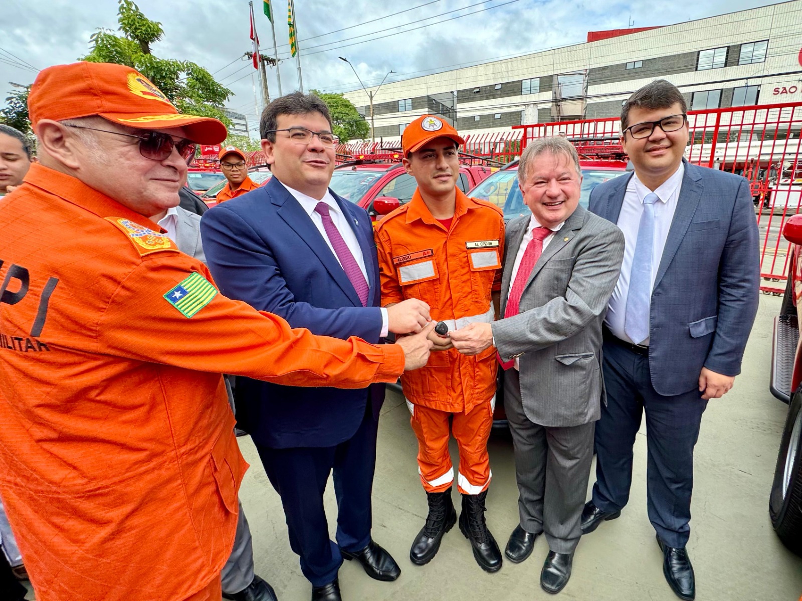 Merlong destina emenda e garante novas viaturas para o Corpo de Bombeiros do Piauí