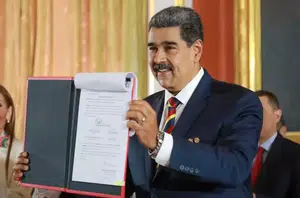 Nicolás Maduro assina lei que cria província da Venezuela em território da Guiana(Reprodução)
