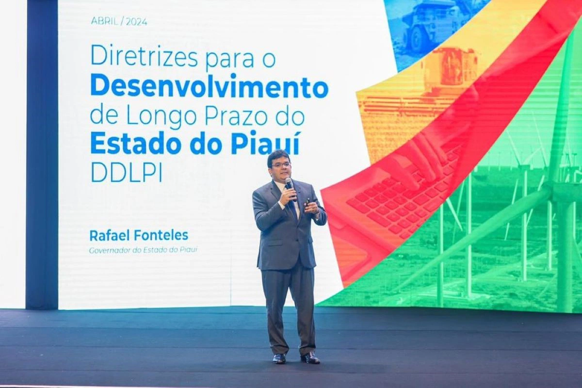 O governador Rafael Fonteles