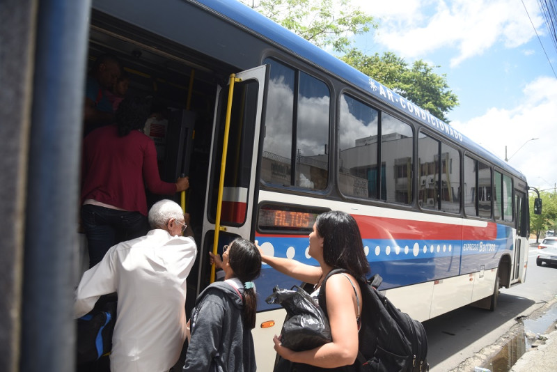 Deputados defendem fim do monopólio das empresas de transporte intermunicipal