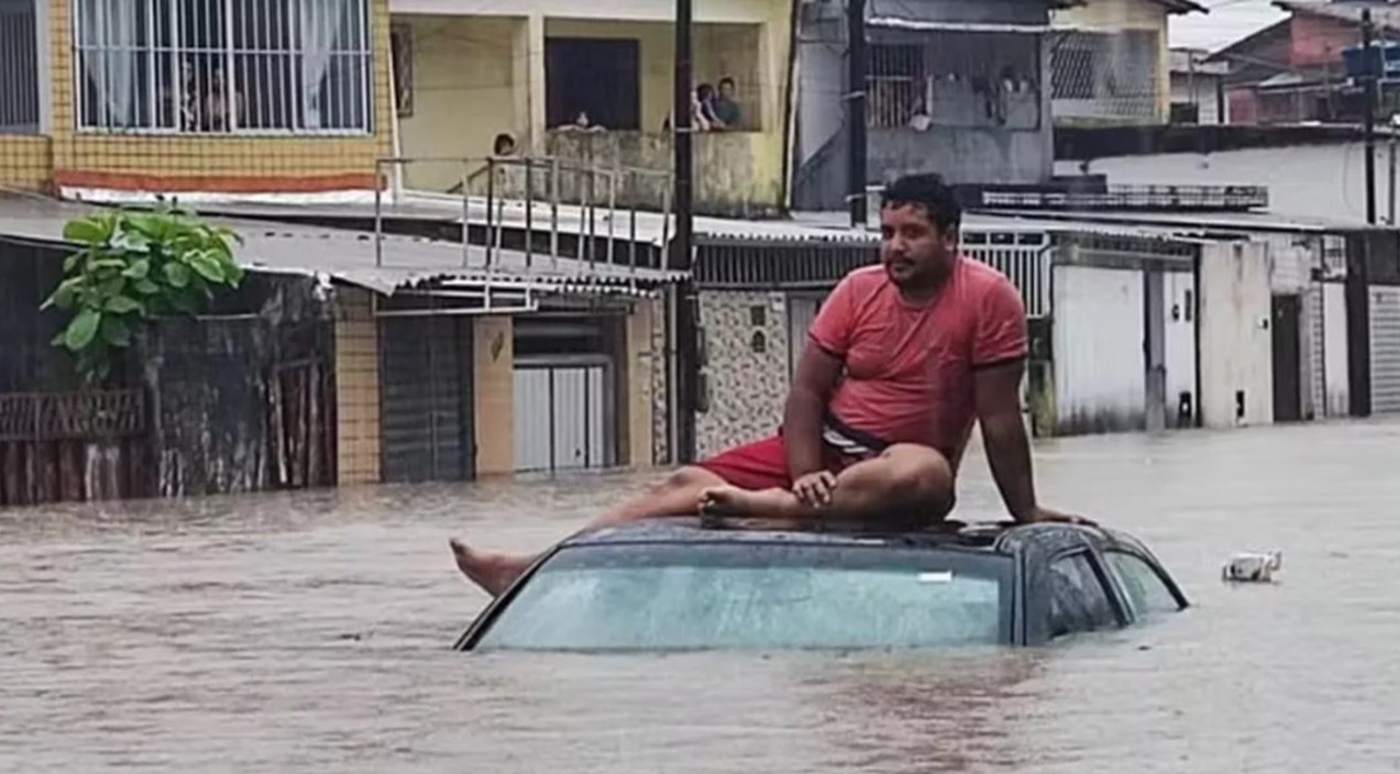 Não é só RS, João Pessoa está debaixo dágua