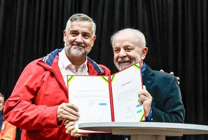 Paulo Pimenta e o presidente Luiz Inácio Lula da Silva.