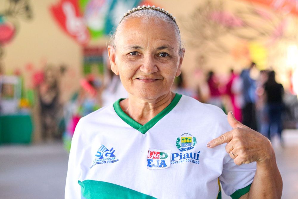 Alfabetiza Piauí: garante bolsa de R$ 600 para jovens, adultos e idosos