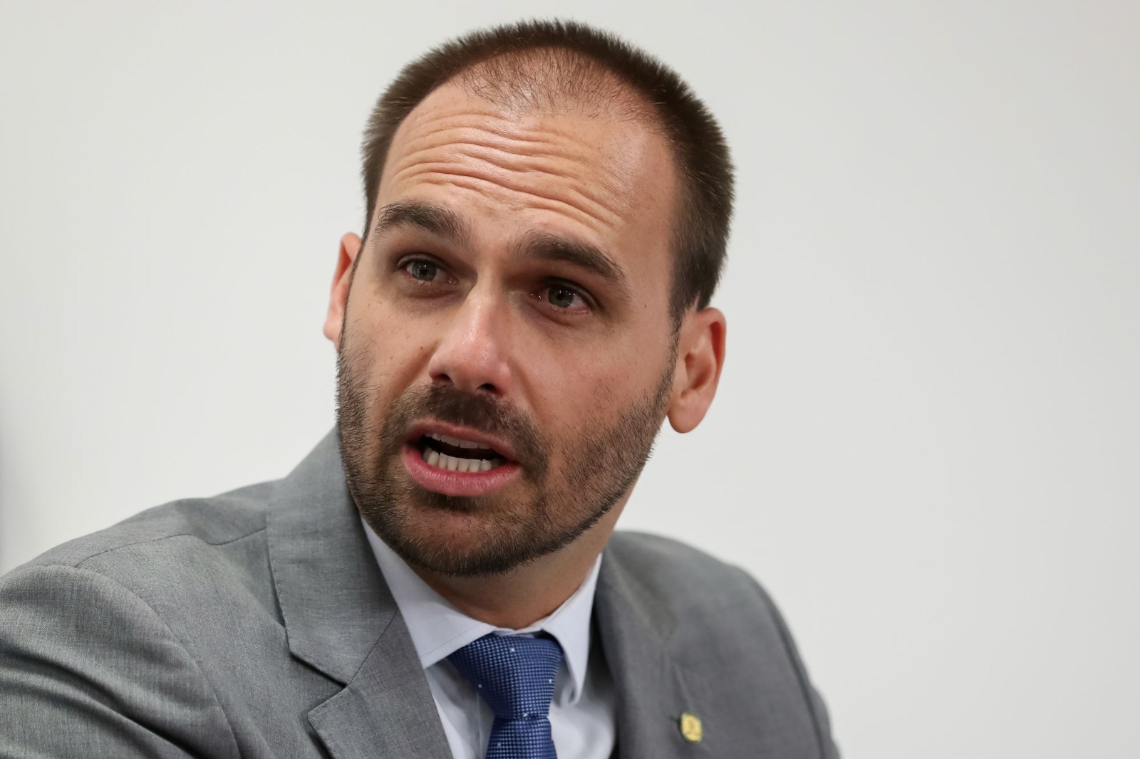 Eduardo Bolsonaro sugere bombardear o Brasil com participação dos EUA