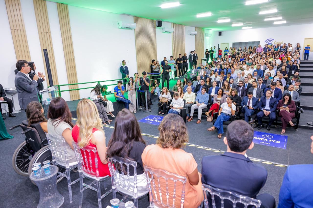 Rafael Fonteles empossa 137 concursados e destaca inovação no serviço público com a entrada de novos servidores