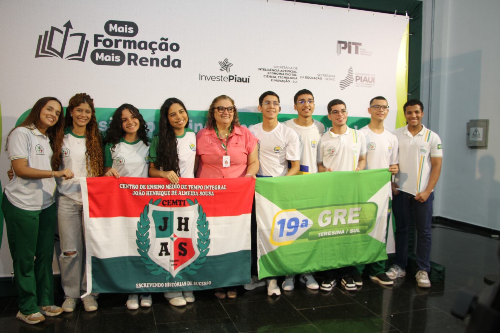 Escola da rede estadual do Piauí é a 2ª melhor média do NE e está entre as 11 melhores do Brasil na média geral de escolas públicas do Enem 2025
