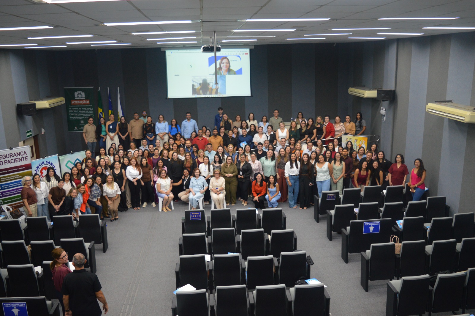 Nova Maternidade Dona Evangelina Rosa apresenta estratégia de segurança do paciente em encontro estadual