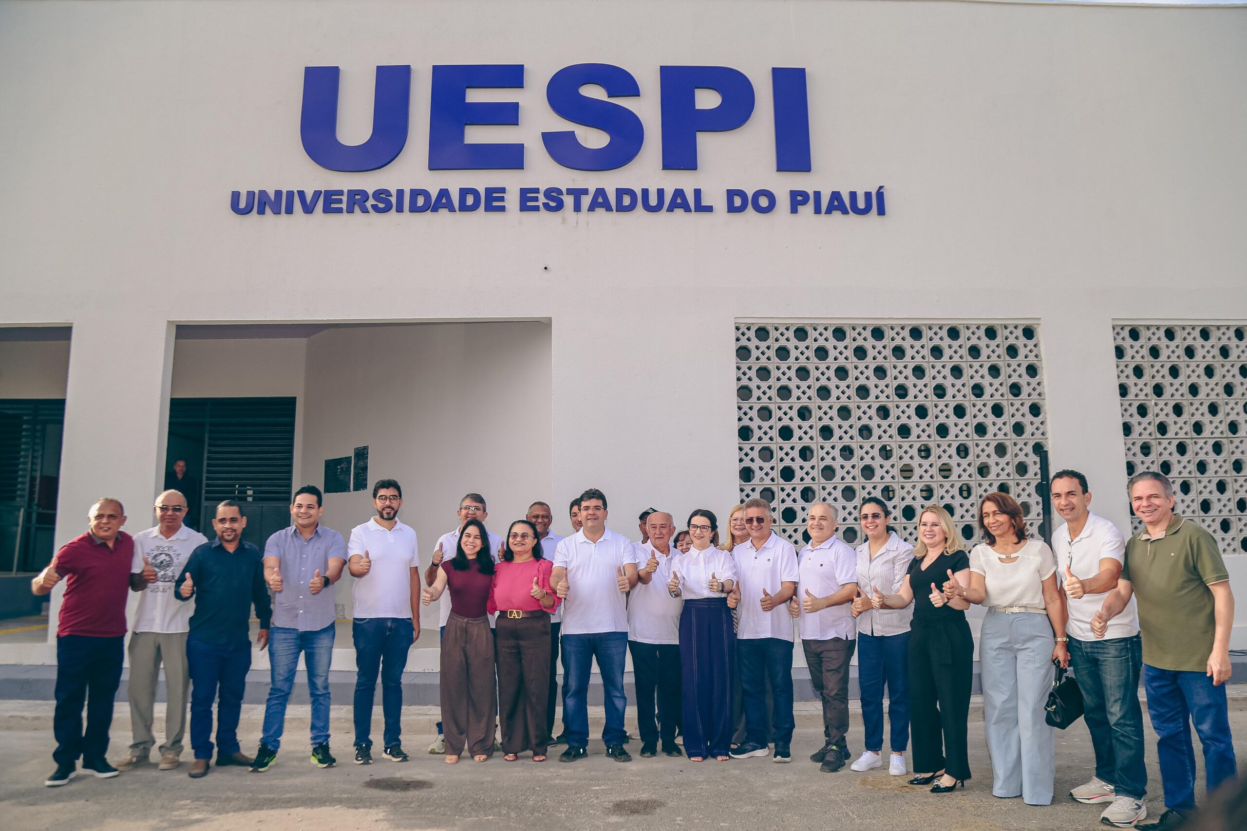 Rafael Fonteles visita obras da Uespi em Floriano e destaca investimento superior a R$ 100 milhões para os 16 campi da instituição