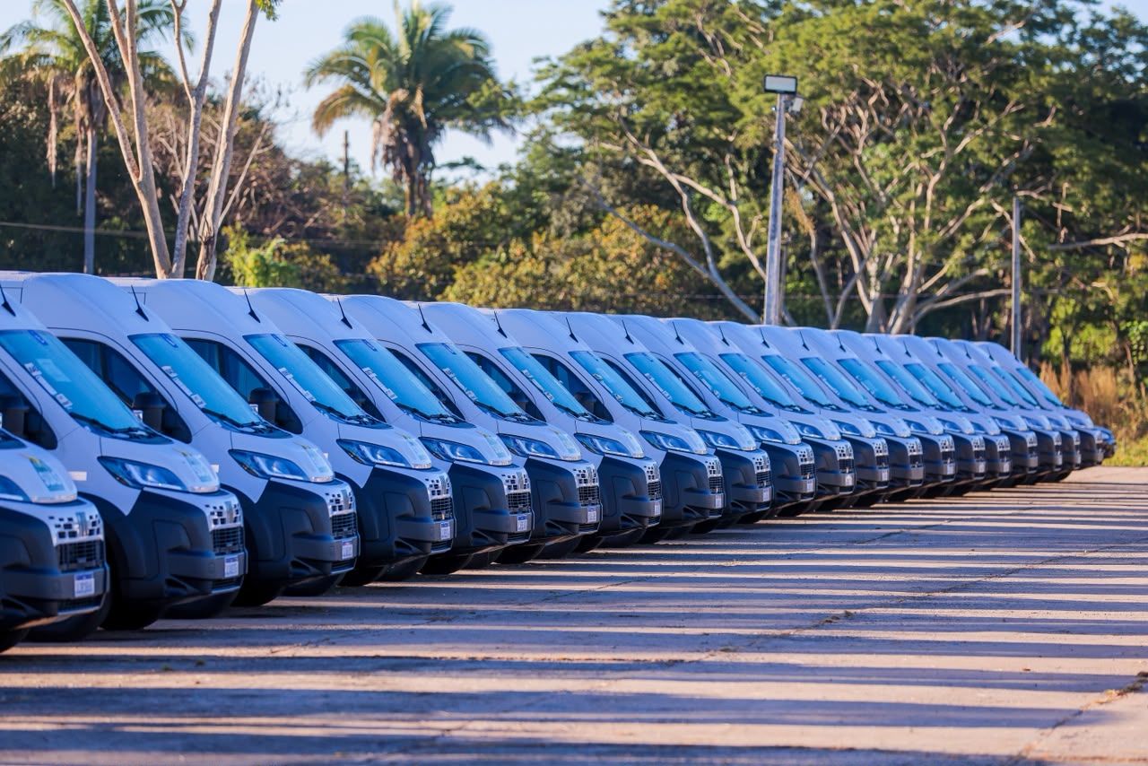 Municípios piauienses ganham vans e caminhonetes do governo federal para ampliar a assistência social