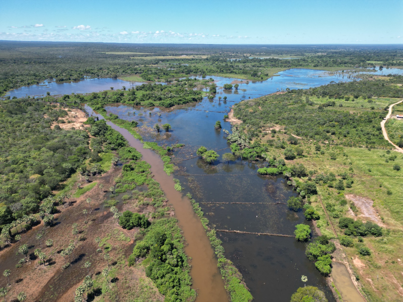 Semarh inicia desobstrução do Rio Gurguéia para recuperar capacidade hídrica e reduzir impactos do assoreamento