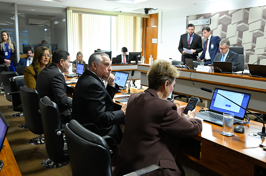 Importação simplificada de bens para pesquisa passa em 1º turno na CAE