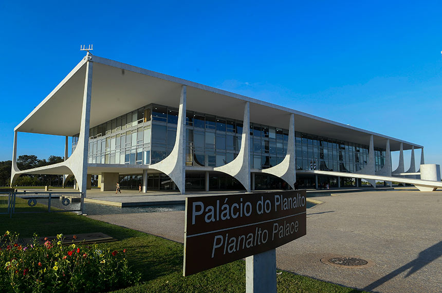 Trabalhadores informais em dia com as dívidas podem renegociá-las com bancos