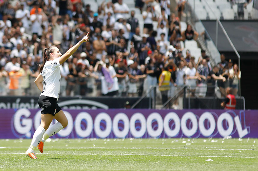 Lei autoriza isenção do ISS para empresas ligadas à Copa Feminina de 2027
