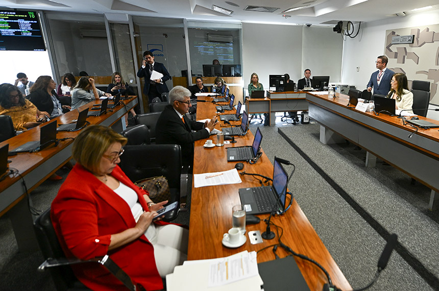 Aumento de pena para falsificação de medicamentos contra câncer vai à CCJ