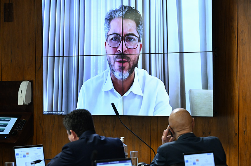 CCJ arquiva projeto que altera composição dos conselhos de enfermagem