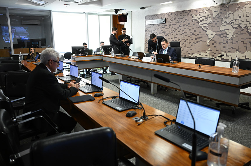 CCT aprova criação de frente parlamentar sobre inteligência artificial e segurança digital