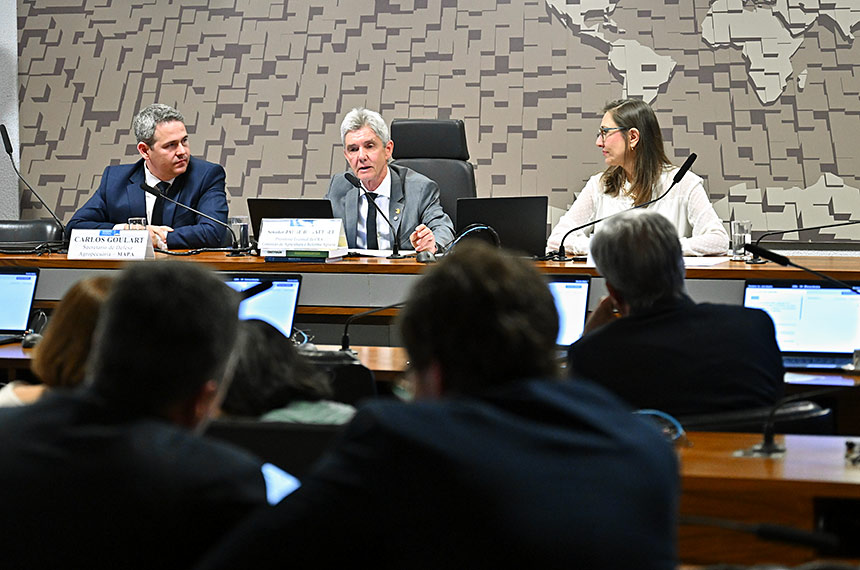 Na CRA, especialistas cobram regulamentação da Lei dos Agrotóxicos