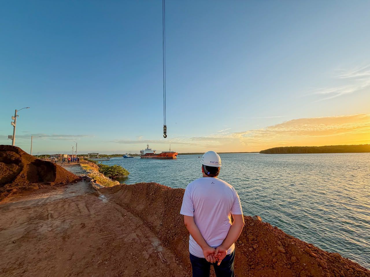Porto Piauí inicia exportação histórica de minério de ferro