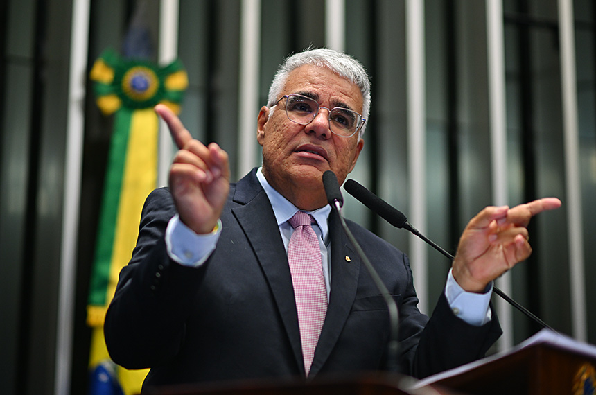 Girão pede apoio a PEC que acaba com as 'emendas Pix'