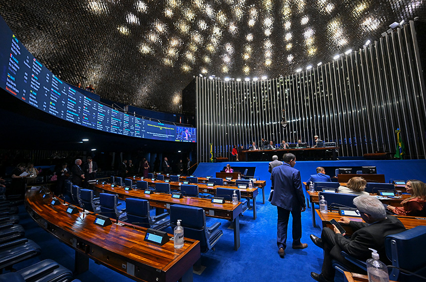 Senado adia votação de projeto que regulamenta atividade de inteligência