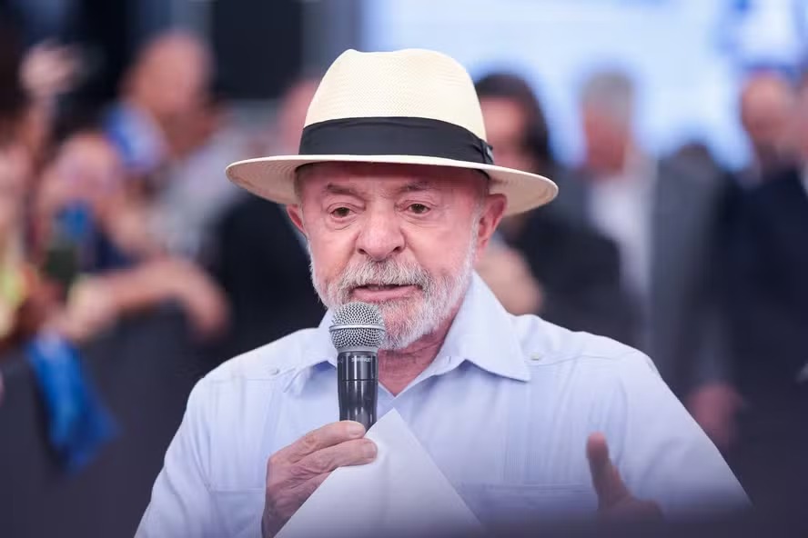 Lula reúne ministros para discutir minerais críticos
