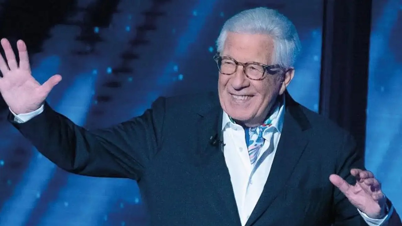 Morre Peppino di Capri, ícone da música italiana, aos 86 anos