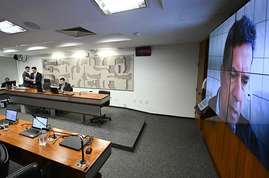 Aumento de penas para furto e roubo de combustíveis segue para a CCJ