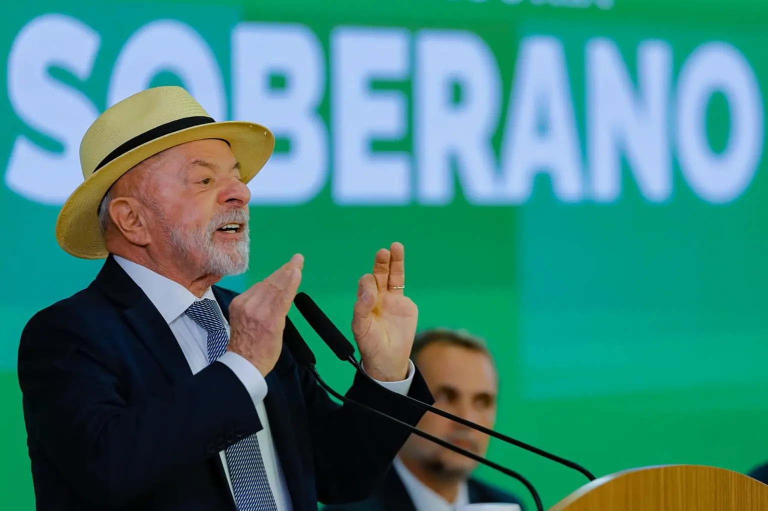 Lula volta a defender soberania em meio a tensões com EUA e Argentina