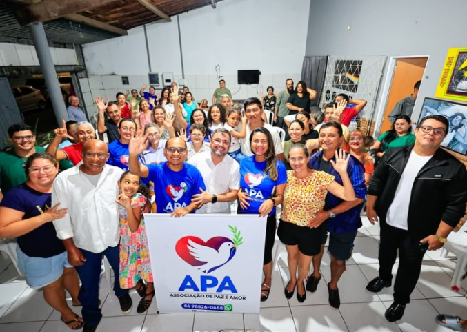 Fábio Novo debate políticas públicas com lideranças em Teresina