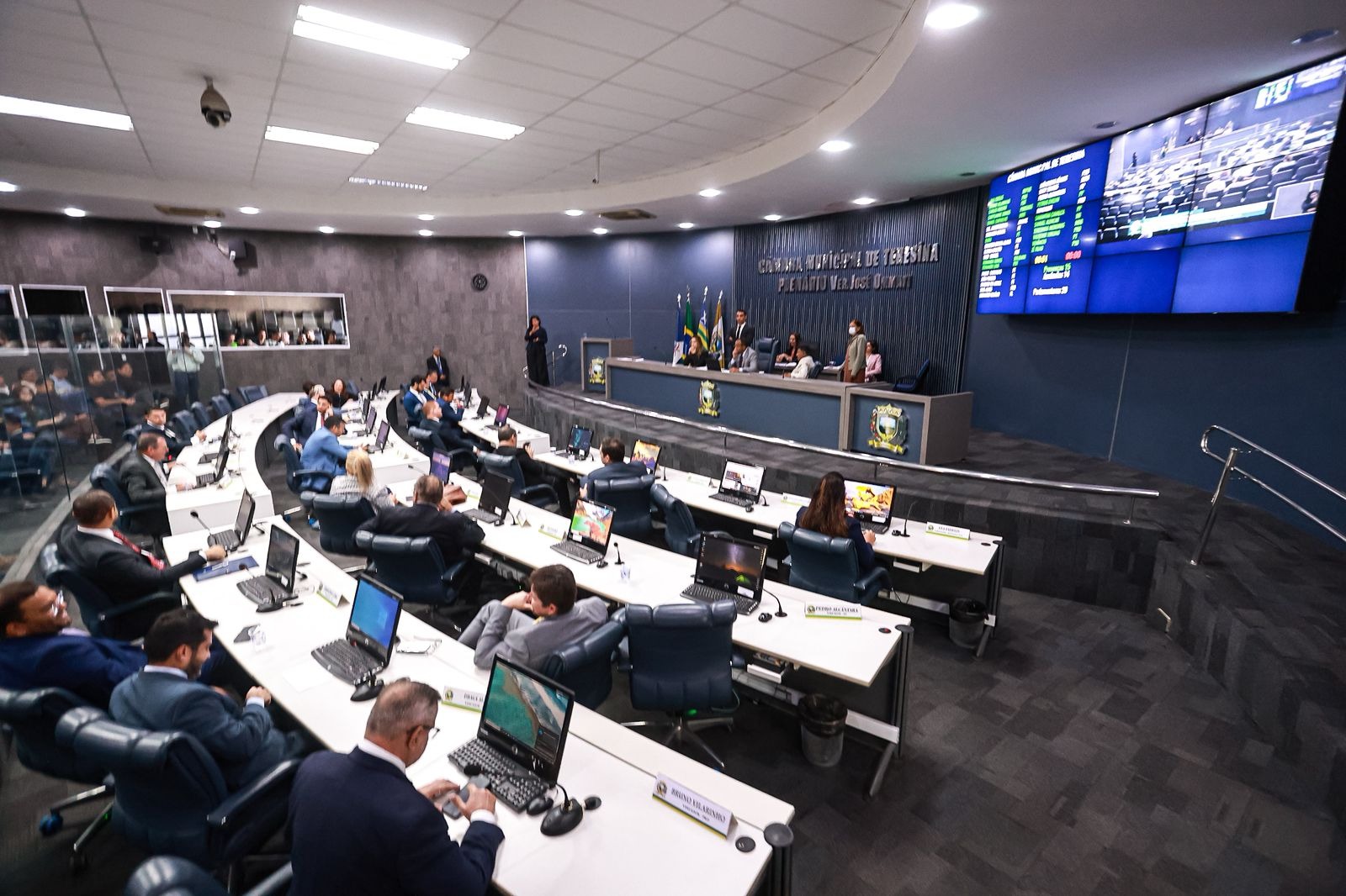 Secretários são exonerados e retomam mandatos de vereadores em Teresina