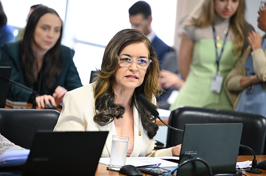 Prazo de cinco anos para sanções a notários e registradores vai a Plenário