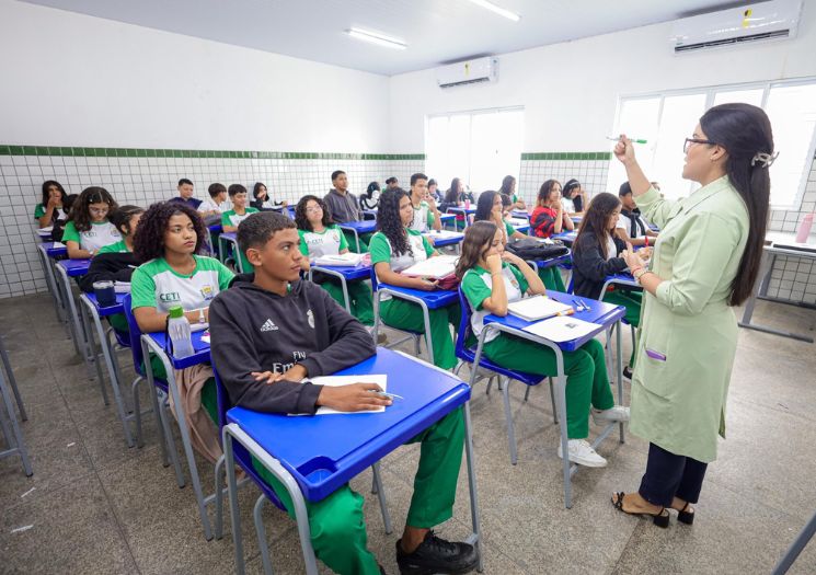 Seduc-PI convoca mais de 400 professores