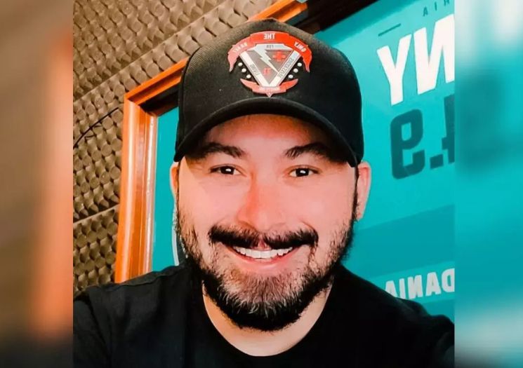 Radialista é assassinado durante programa ao vivo
