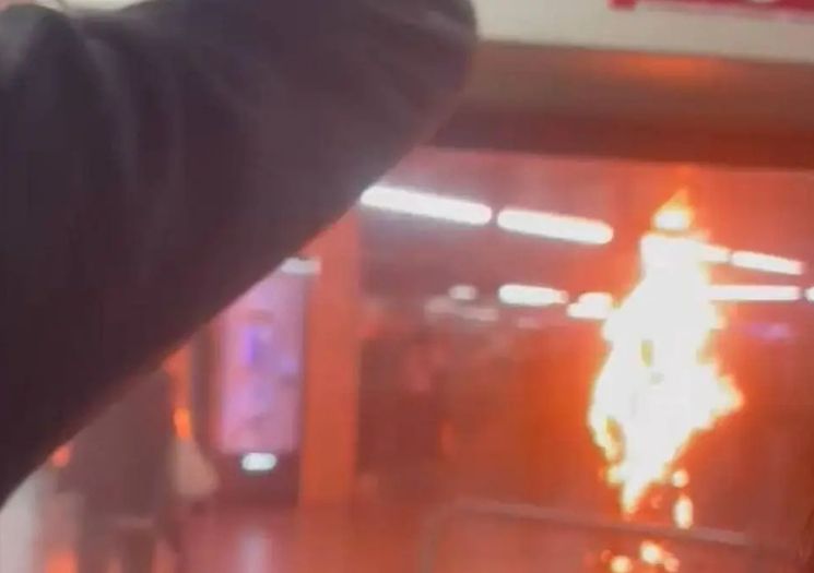 VÍDEO: Homem ateia fogo no próprio corpo no Metrô de SP