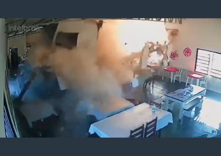 Caminhoneiro é atingido por motorista bêbado e destrói restaurante em MT