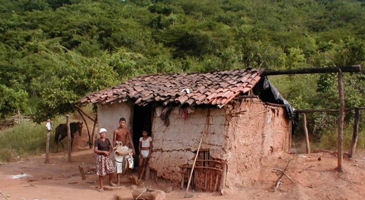 Extrema pobreza cai 50% no Piauí e estado lidera ranking do Nordeste