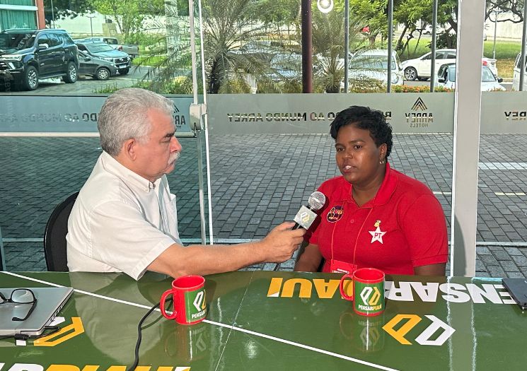 Nayara Costa defende retorno do PT às bases em candidatura à presidência do diretório de Teresina