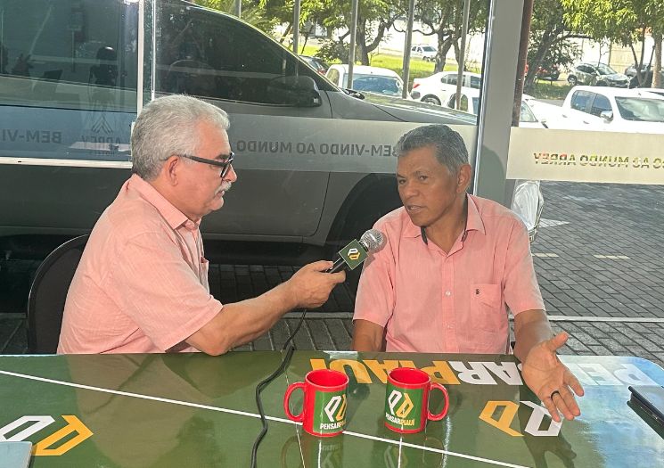 João de Deus critica apoio a adversários e defende coerência da base aliada no Piauí