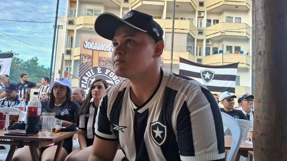 Piauiense pede demissão para ver Botafogo no Mundial